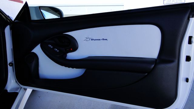 Pontiac-Firebird-1994-White-White-12