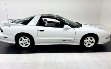 Pontiac-Firebird-1994-White-White-12