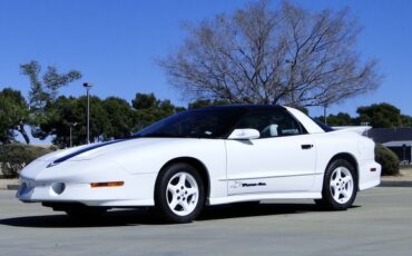 Pontiac-Firebird-1994-White-White-16