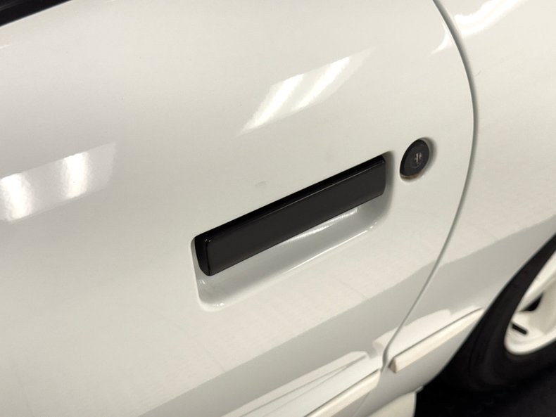 Pontiac-Firebird-1994-White-White-16