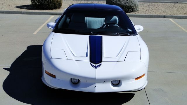 Pontiac-Firebird-1994-White-White-17