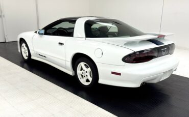 Pontiac-Firebird-1994-White-White-2