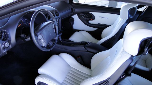 Pontiac-Firebird-1994-White-White-28