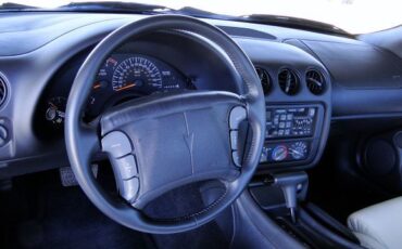 Pontiac-Firebird-1994-White-White-4