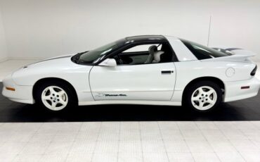 Pontiac-Firebird-1994-White-White