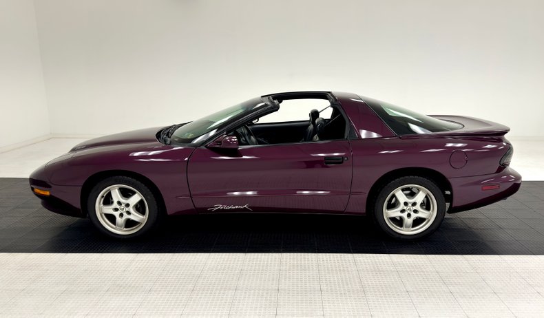 Pontiac-Firebird-1995-Medium-Dark-Purple-M-Graphite-1