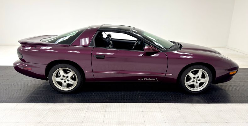 Pontiac-Firebird-1995-Medium-Dark-Purple-M-Graphite-16