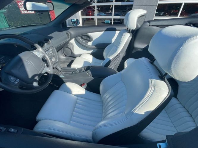 Pontiac-Firebird-1995-White-White-Leather-11