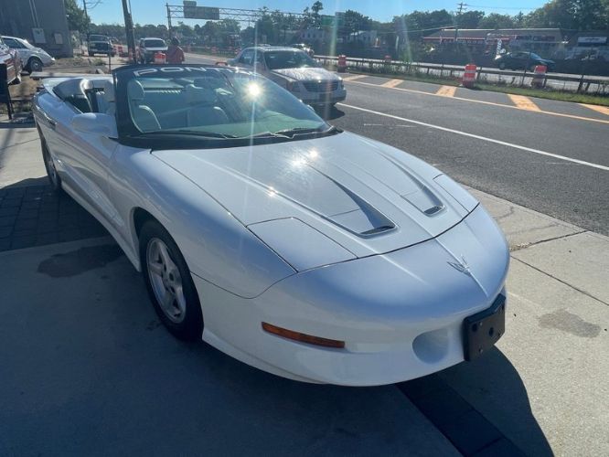 Pontiac-Firebird-1995-White-White-Leather-15
