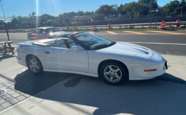 Pontiac-Firebird-1995-White-White-Leather-18