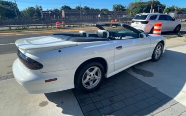 Pontiac-Firebird-1995-White-White-Leather