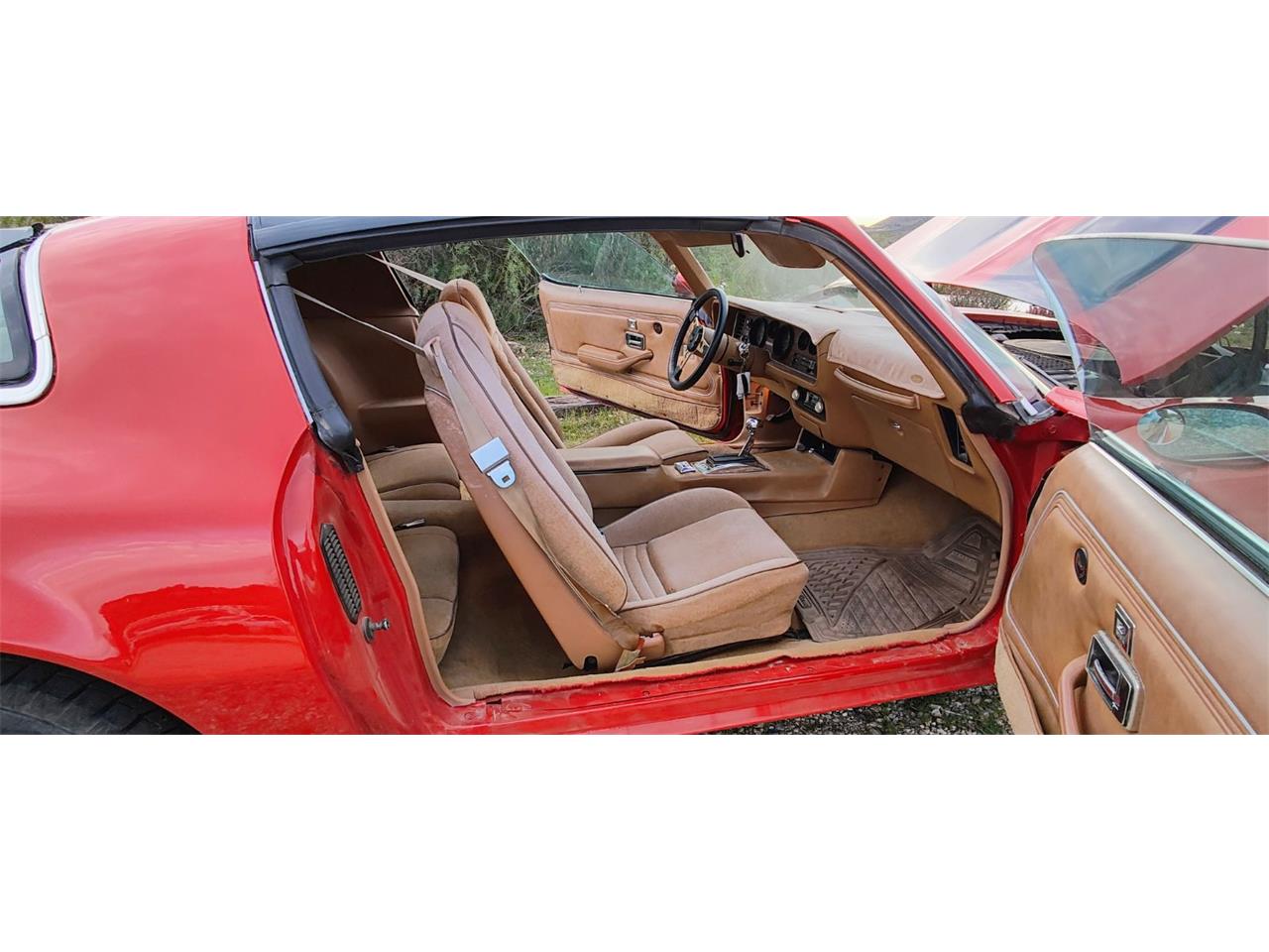 Pontiac-Firebird-formula-1978-Red-with-Black-Strip-Tan-8