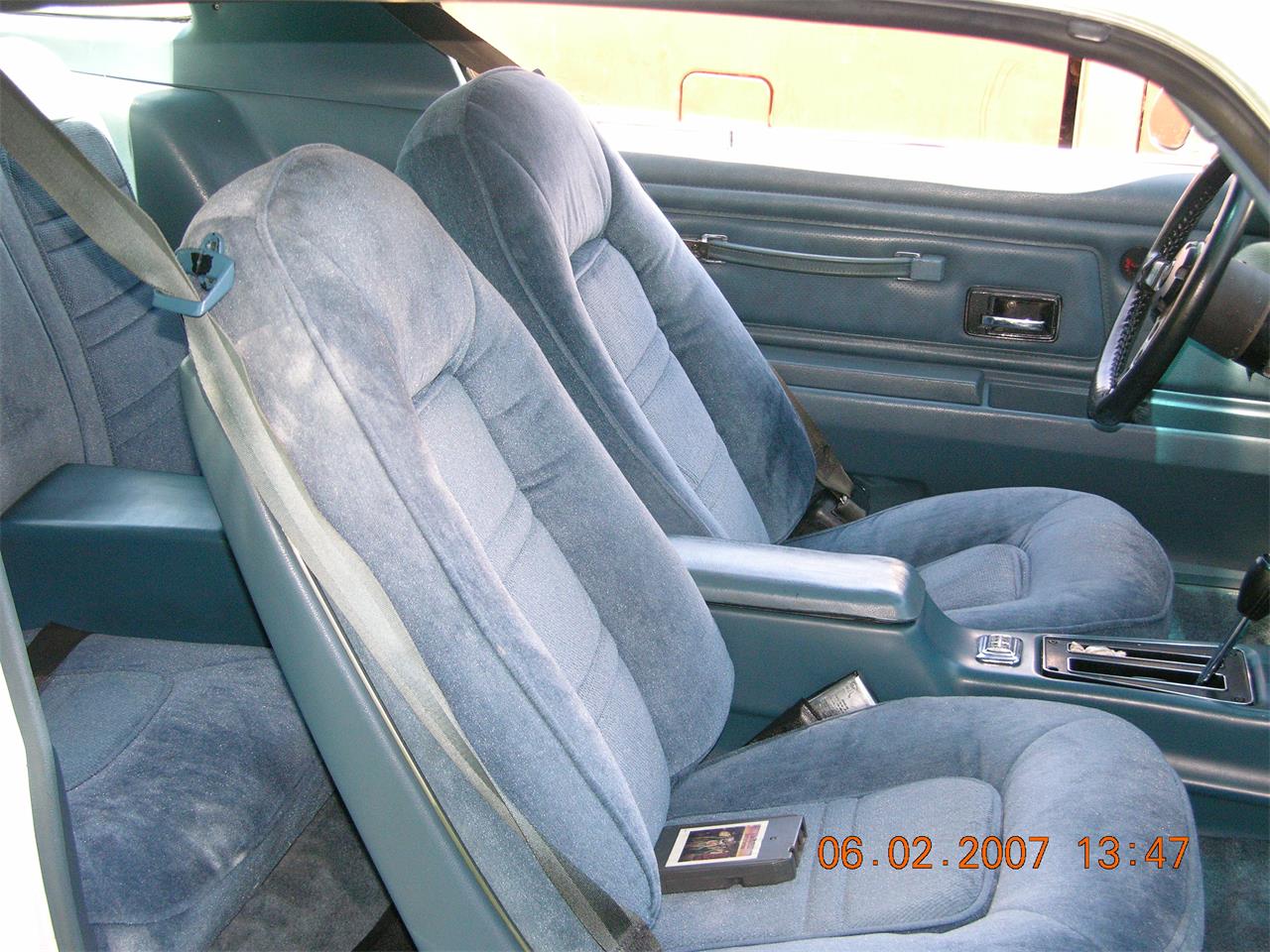Pontiac-Firebird-trans-am-1975-White-baby-blue