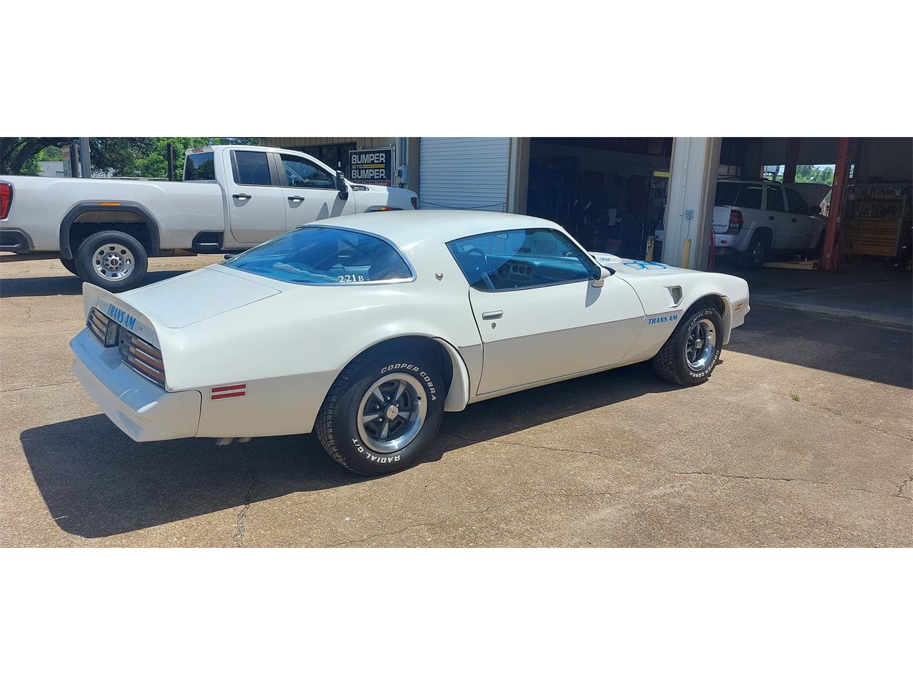 Pontiac-Firebird-trans-am-1978-White-Lt-Blue-16