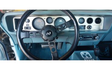 Pontiac-Firebird-trans-am-1978-White-Lt-Blue