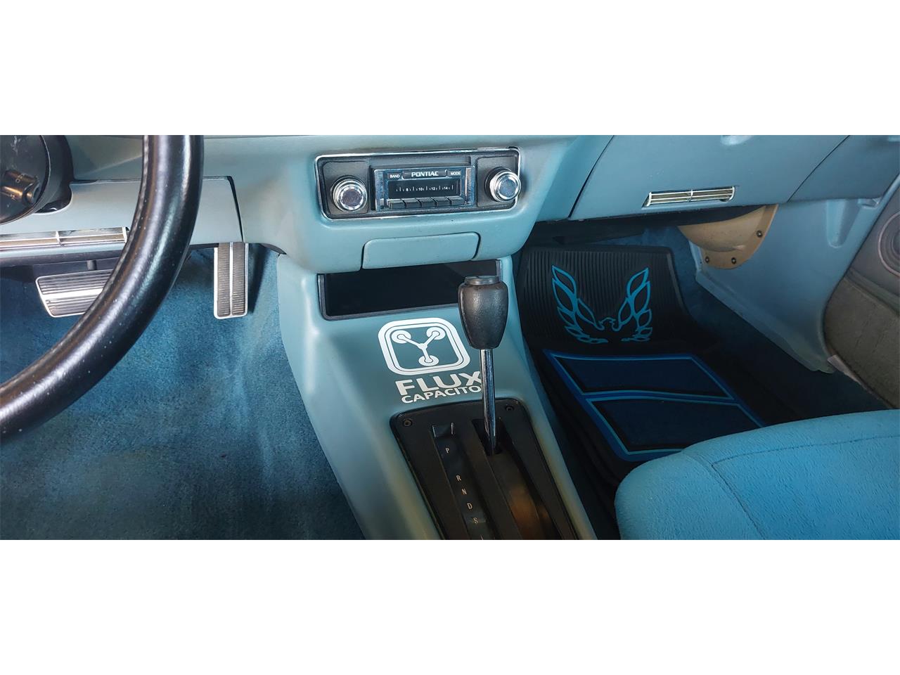 Pontiac-Firebird-trans-am-1978-White-Lt-Blue-9