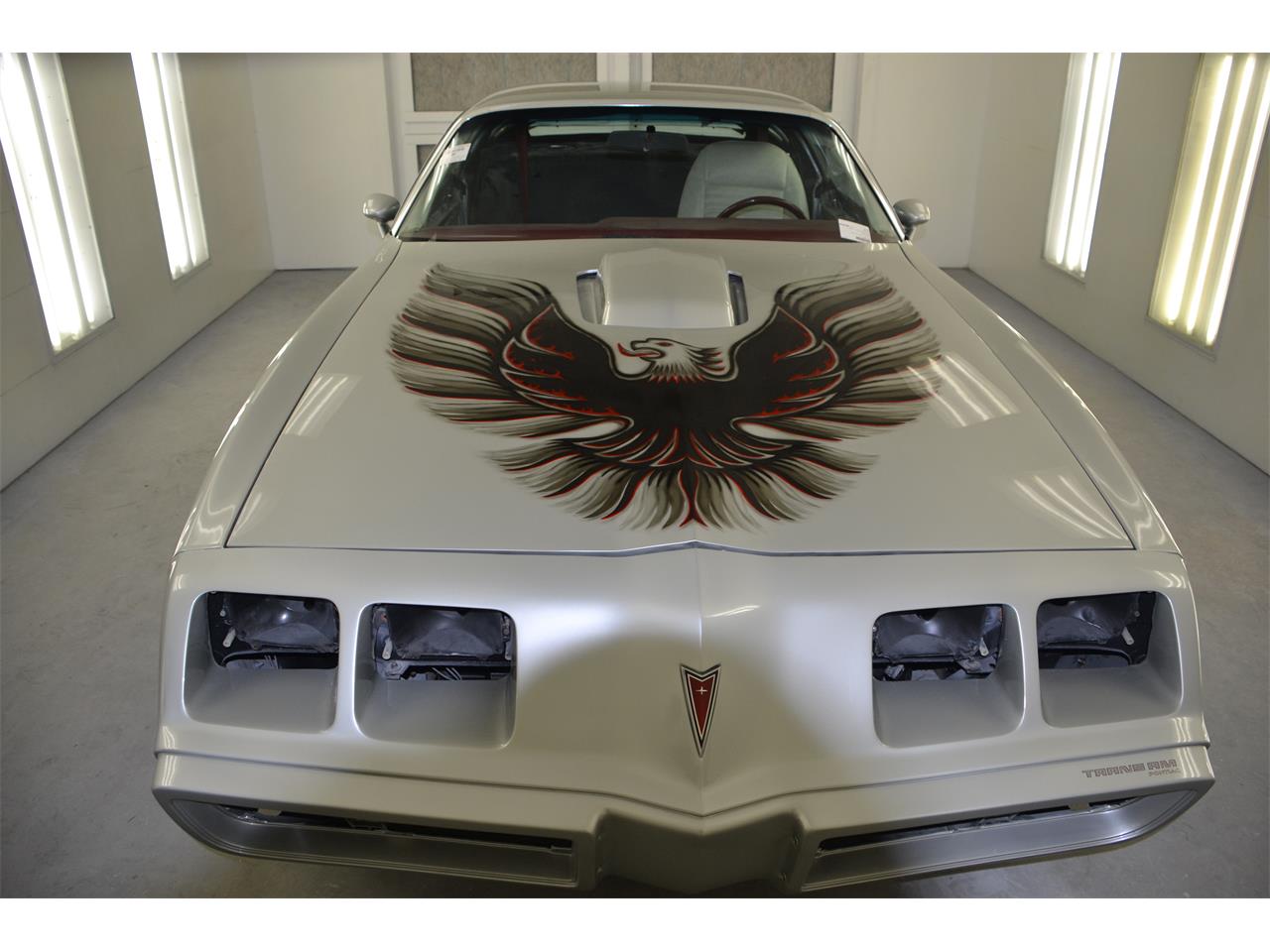 Pontiac-Firebird-trans-am-1979-Silver-OysterCarmine-Red-1