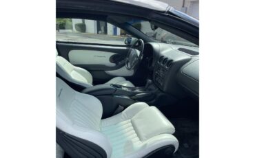 Pontiac-Firebird-trans-am-1994-Bright-white-primary-White-11