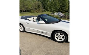 Pontiac-Firebird-trans-am-1994-Bright-white-primary-White-2
