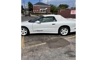 Pontiac-Firebird-trans-am-1994-Bright-white-primary-White-4