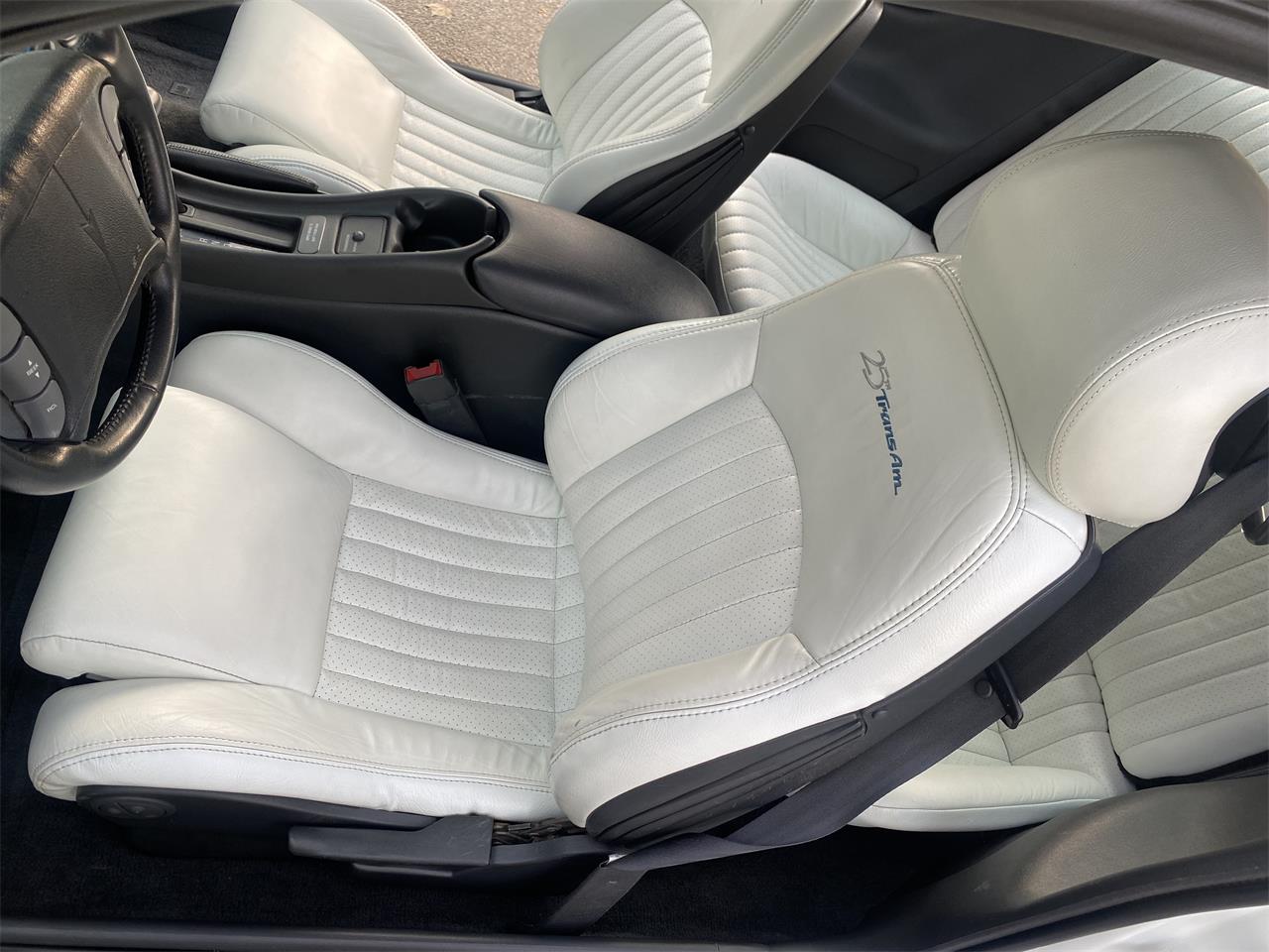 Pontiac-Firebird-trans-am-gt-25th-anniversary-1994-White-White-7