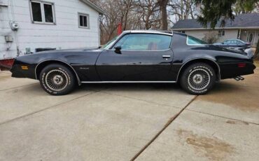 Pontiac-Formula-1978-black-red-10