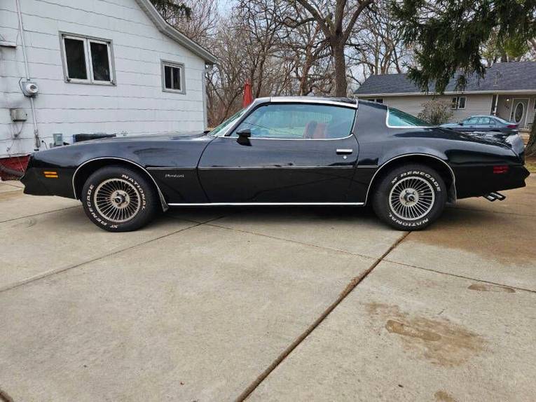 Pontiac-Formula-1978-black-red-10
