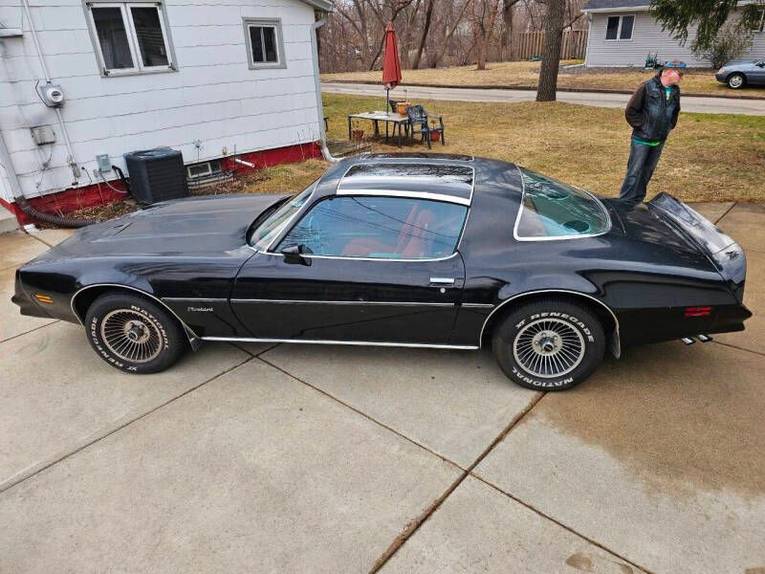 Pontiac-Formula-1978-black-red-18