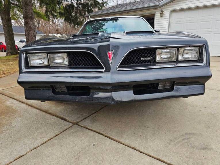 Pontiac-Formula-1978-black-red