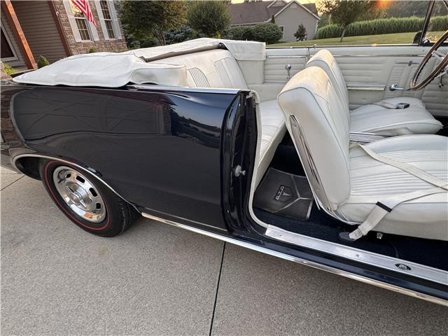 Pontiac-GTO-1964-2-Door-Convertible-23