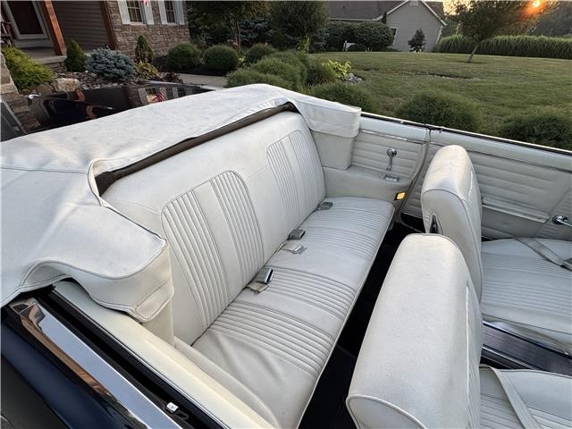 Pontiac-GTO-1964-2-Door-Convertible-27