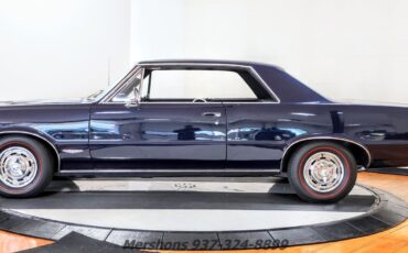 Pontiac-GTO-1964-Coupe-8