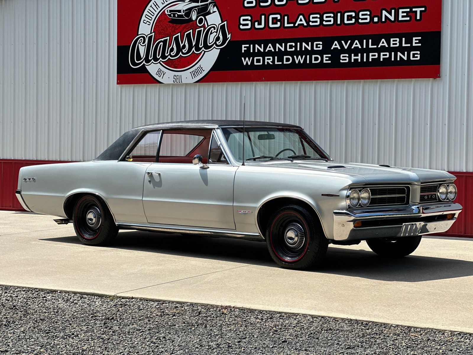 Pontiac-GTO-1964-Coupe