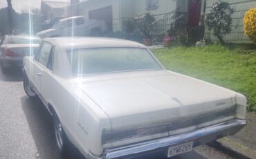 Pontiac-GTO-1964-Sedan-1