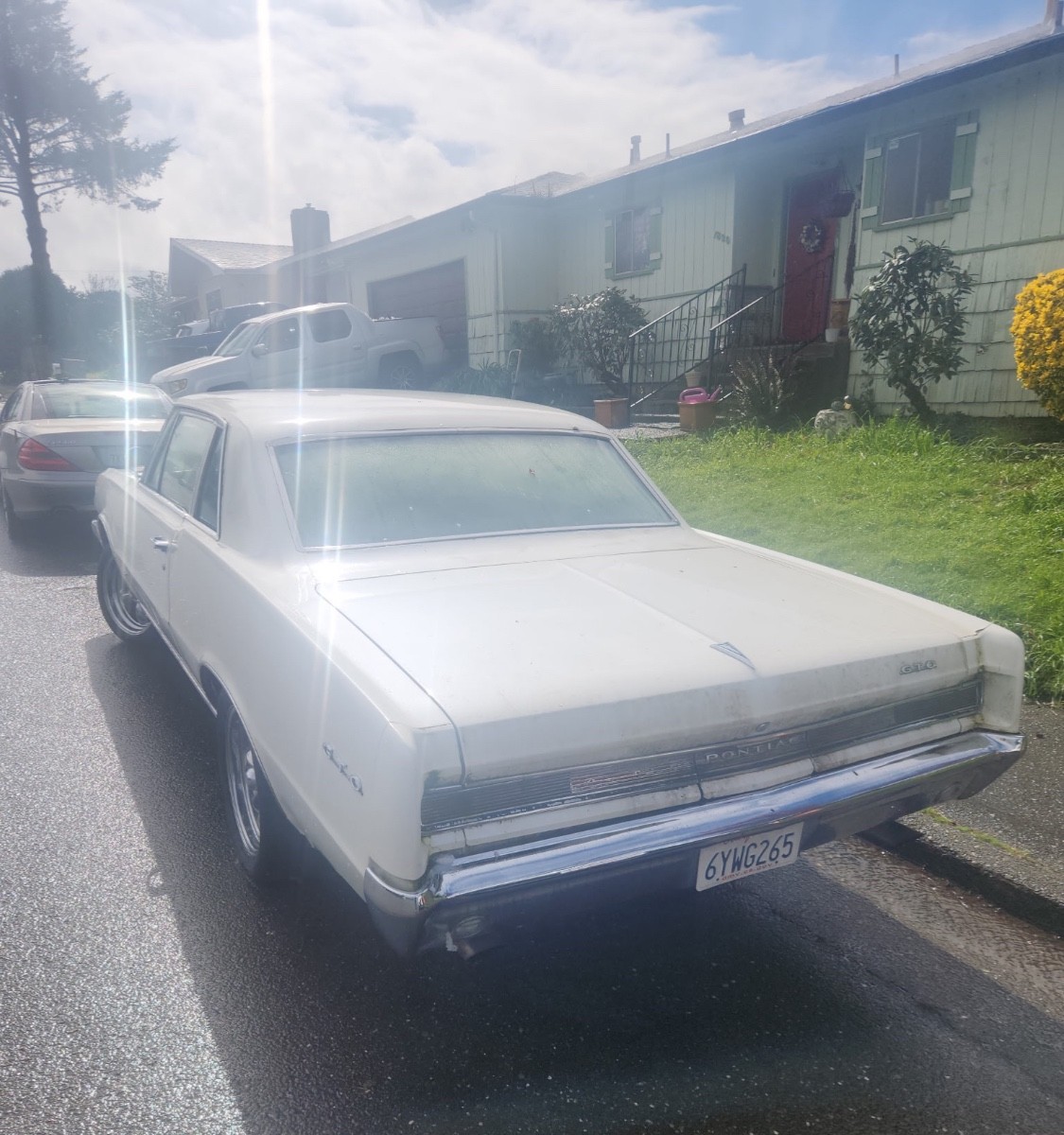 Pontiac-GTO-1964-Sedan-1