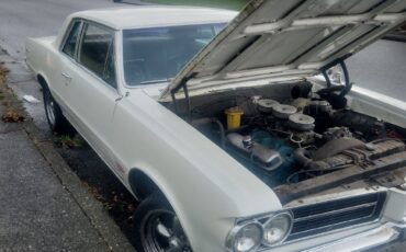 Pontiac-GTO-1964-Sedan-2