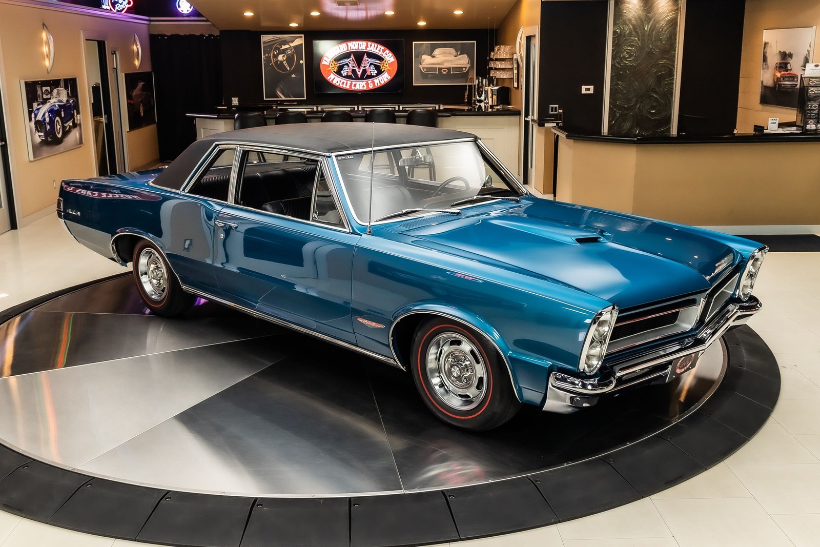 Pontiac-GTO-1965-Coupe-10
