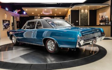 Pontiac-GTO-1965-Coupe-16