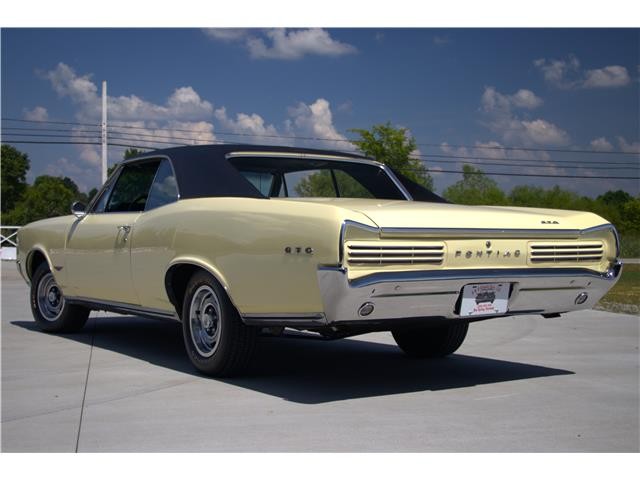 Pontiac-GTO-1966-Hardtop-3