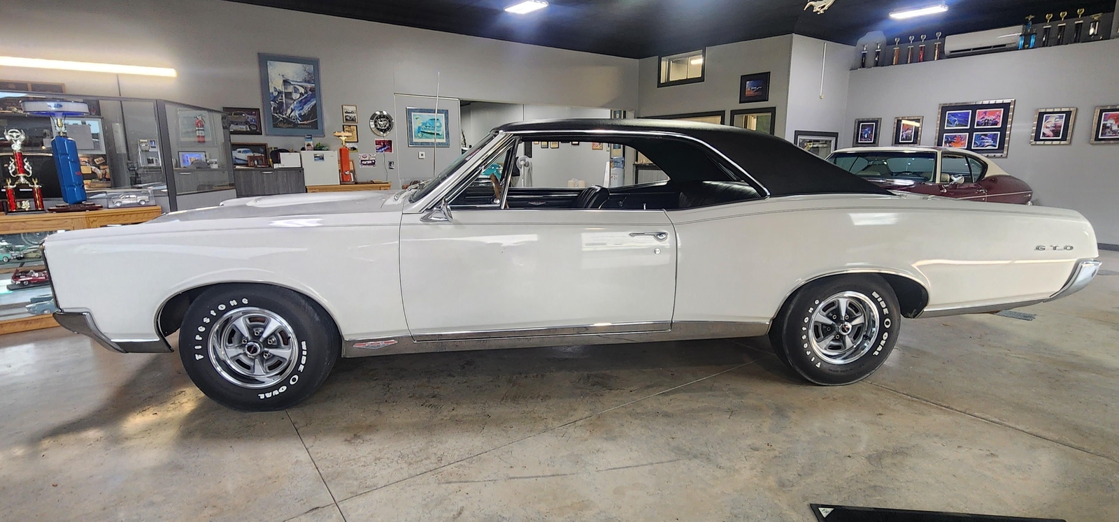 Pontiac-GTO-1967-2-dr-1