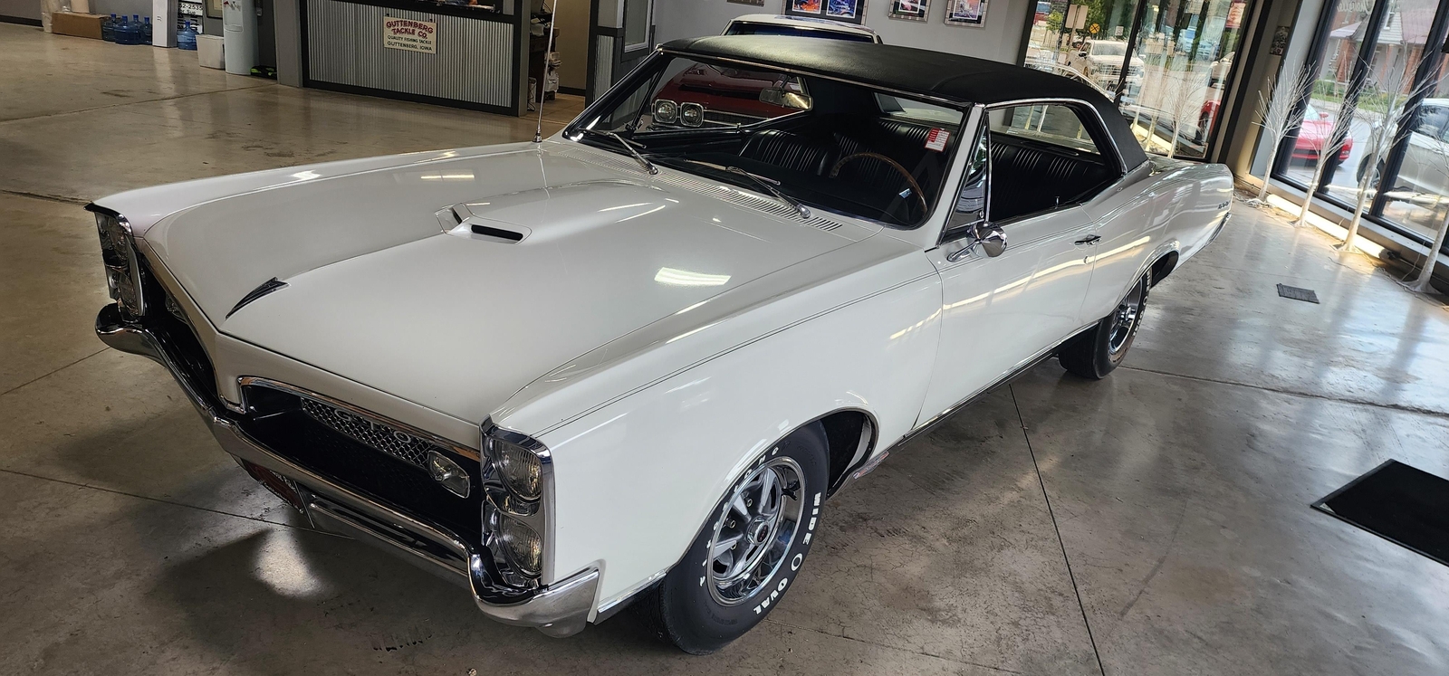 Pontiac-GTO-1967-2-dr-17