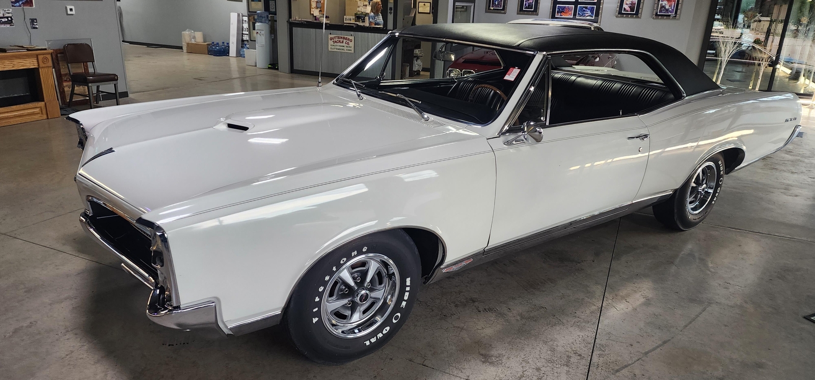 Pontiac-GTO-1967-2-dr-2