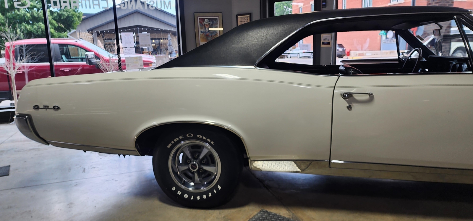 Pontiac-GTO-1967-2-dr-26