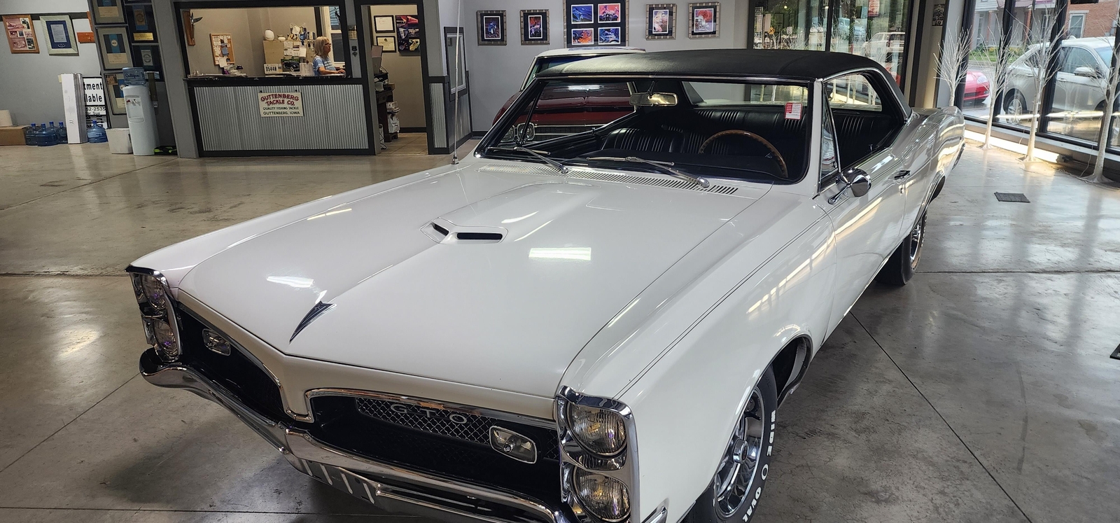 Pontiac-GTO-1967-2-dr-3