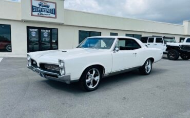 Pontiac-GTO-1967-Coupe