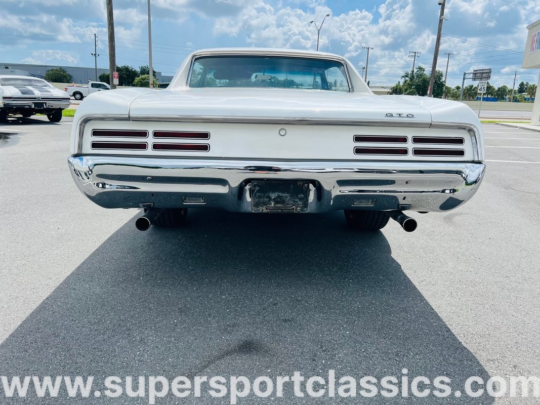 Pontiac-GTO-1967-Coupe-3
