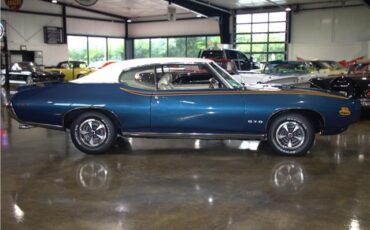 Pontiac-GTO-1969-2-Door-10
