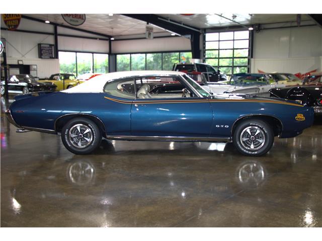 Pontiac-GTO-1969-2-Door-10