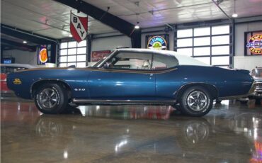 Pontiac-GTO-1969-2-Door-2