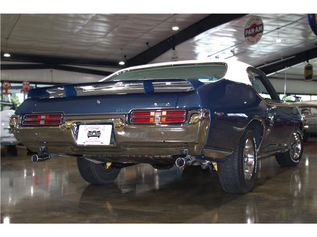 Pontiac-GTO-1969-2-Door-34